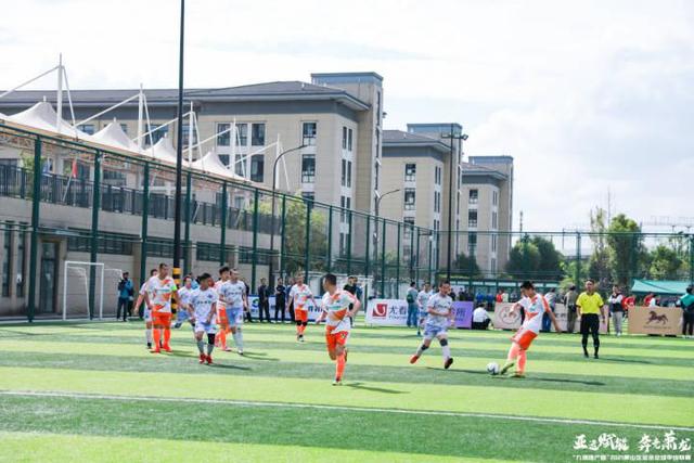 意大利杯-弗拉霍维奇破门 尤文图斯4-0卡利亚里