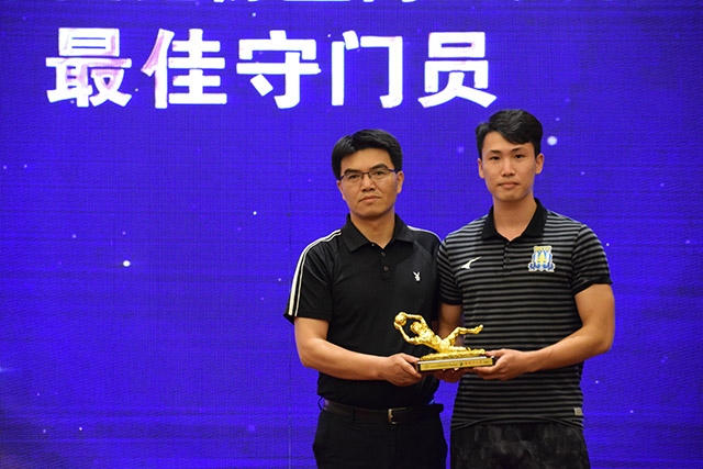 曼城欧冠出局再战英超领头羊 数据挺红军双杀